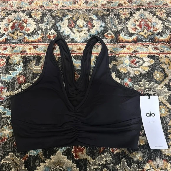 ALO Yoga Black Women's Sports Bra - Picture 1 of 4